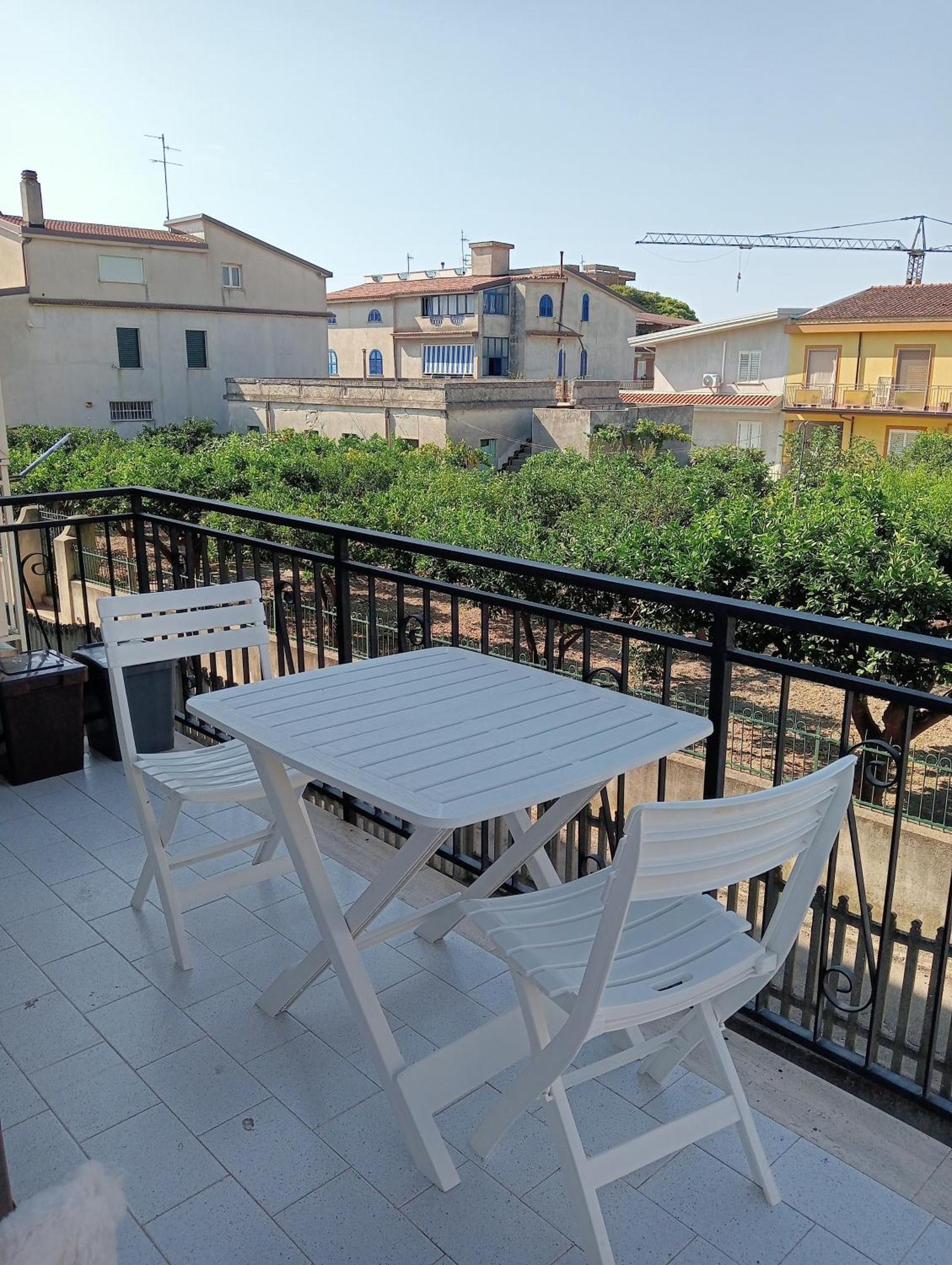 Casa Lulu Due Minuti Dal Mare Lägenhet Ardore Marina Exteriör bild